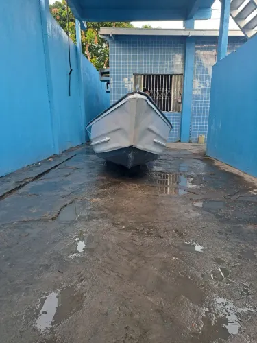 Bote de alumínio valor 5.500