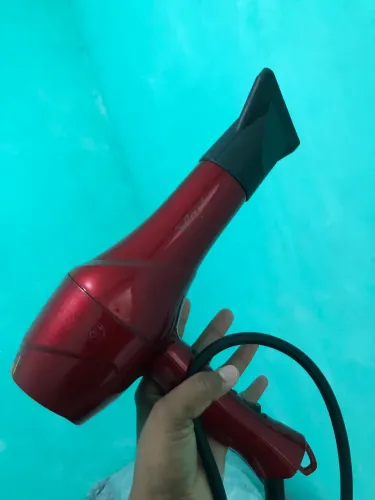 Vendo ou troco secador de cabelo taiff