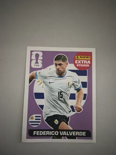 Vende-se figurinha da copa 2026 extra legend tirada recentemente