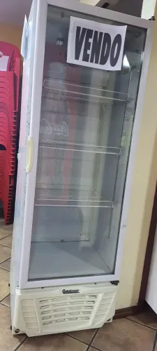 Cervejeira Expositor Gelopar GPTU-40