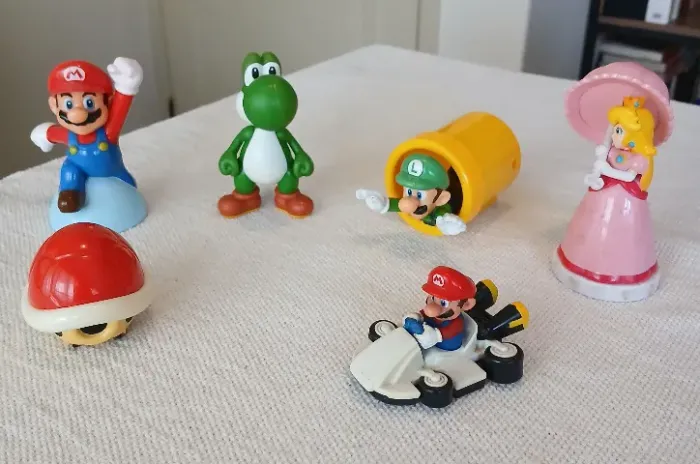 Brinquedos Mario Bros McDonalds