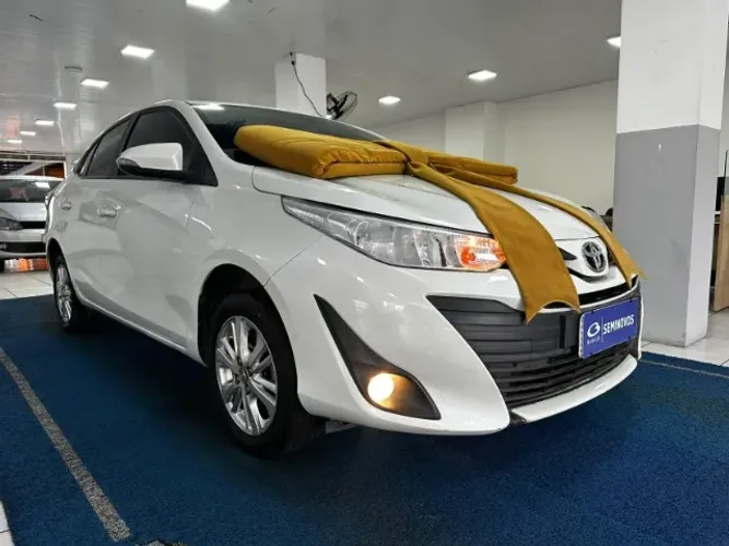Toyota Yaris XL Sedan 1.5 Flex 16V 4P Aut. 2019