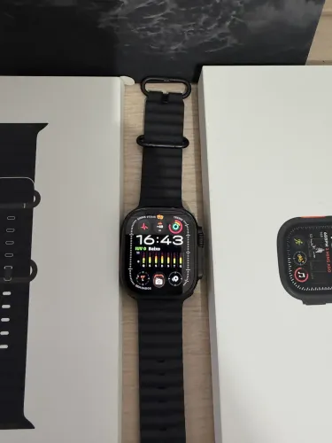 Apple Watch Ultra 2 Black Titanium 49mm