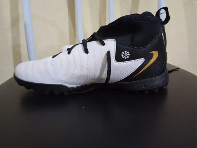 Chuteira da Nike original