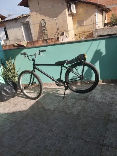Bicicleta montadinha com kenda e vmax