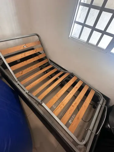 Cama articulada motorizada solteiro