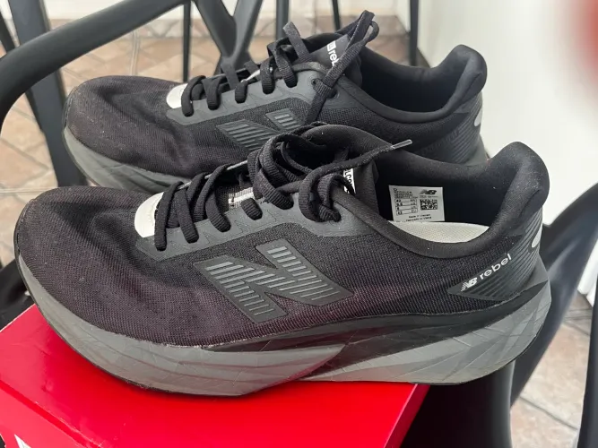 tênis new balance rebel v5 preto 40
