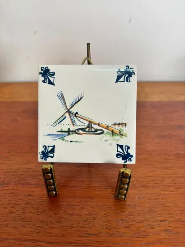 Antigo e belíssimo azulejo decorativo, souvenir da empresa aérea KLM - 7,5cm de largura
