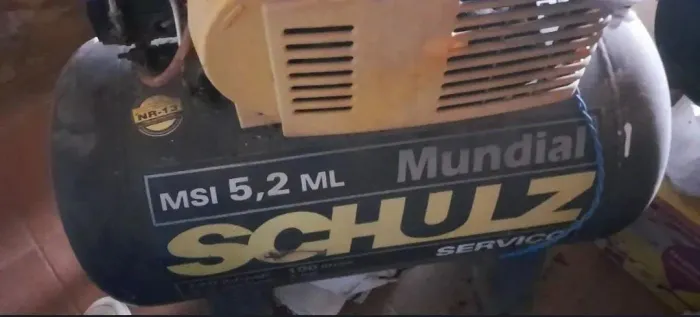 Compressor de Ar Schulz <br>R$ 1.750,00<br>WhatsApp *