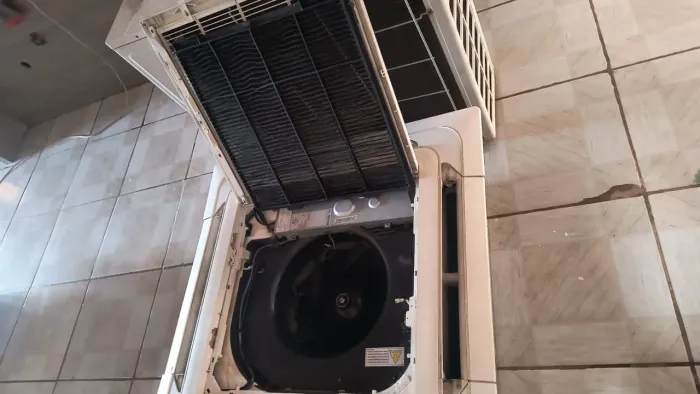 Vendo ar K7 48 btu LG 5500$
