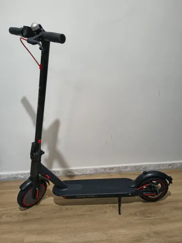 Patinete elétrico semi novo