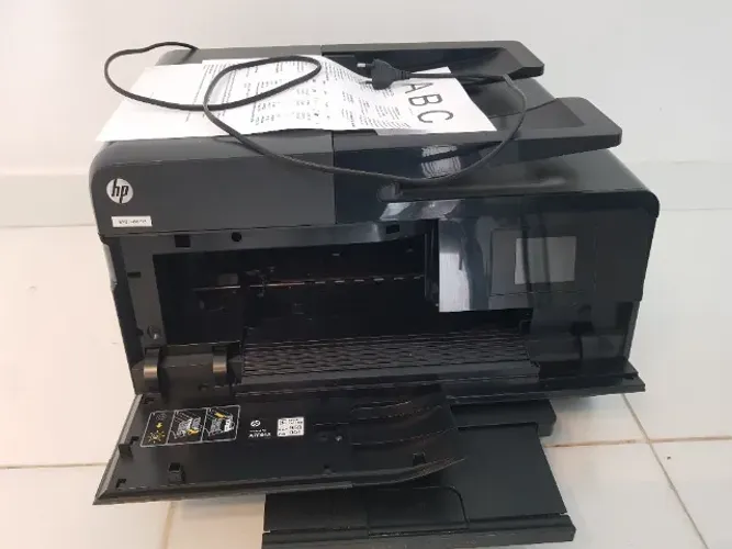 Multifuncional HP OfficeJet Pro 8610 em ótimo estado