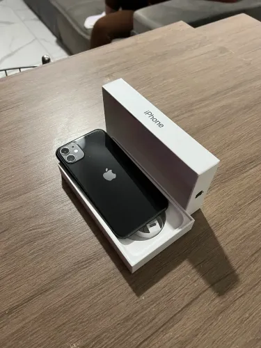 iPhone 11 Preto 128GB - Excelente Estado