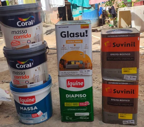 TEXTURA, MASSA CORRIDA E TINTA 