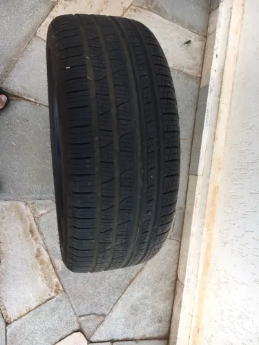 Pneu 235 45 19 Pirelli Scorpion, original do Jeep Compass