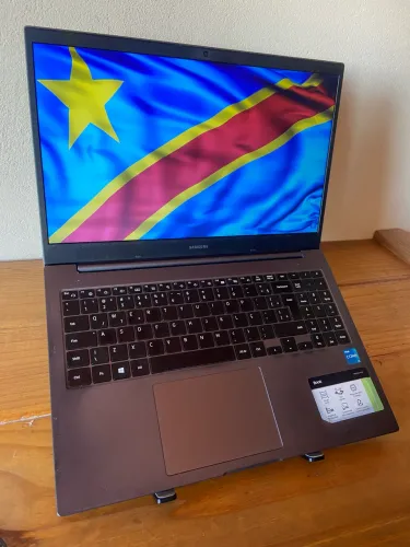 Notebook Samsung i3 11ª Geração / UHD Graphics / 12GB RAM / 256GB SSD / Tela 15.6? FullHD