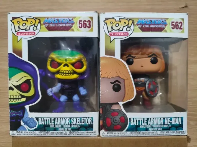 Funko Pop! Masters of the Universe - Battle Armor He-Man #562 e Skeletor #563