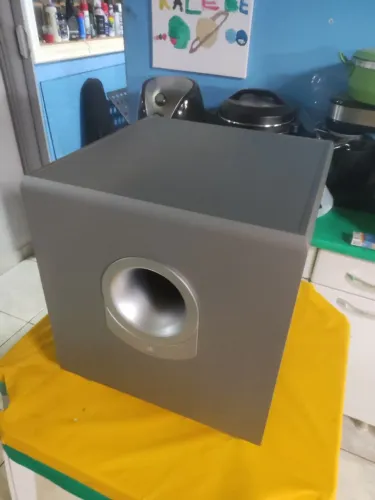SUBWOOFER JBL sub180