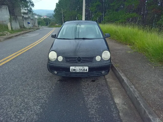 Volkswagen Polo Sedan 1.6 MI 101cv 8V 4P 2004