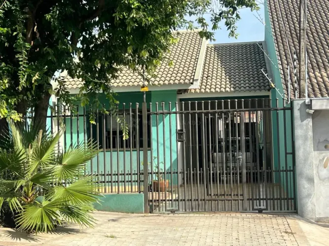 Excelente Casa ao lado do Condomínio Horizontal Imperial.