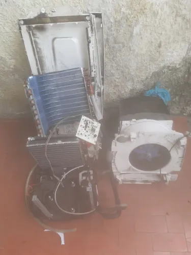 Ar condicionado comfee 9000 btu vendo peças 