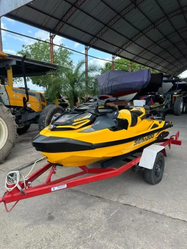 Jet ski RXT 300 