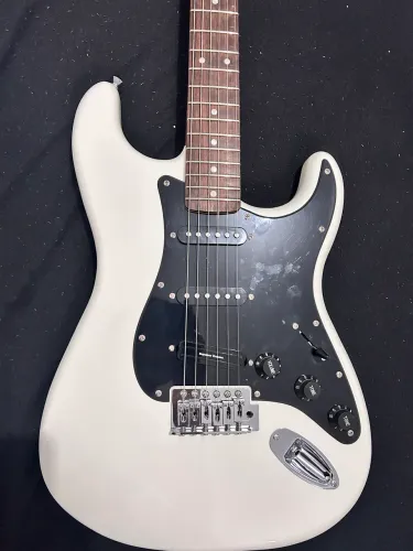Squier Stratocaster