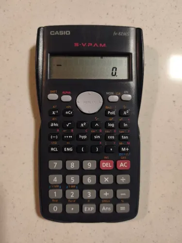 Calculadora  Científica Casio fx-82MS Original
