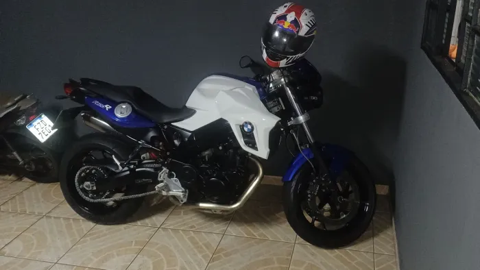 BMW F800r 2013/2013 vendo ou troco 