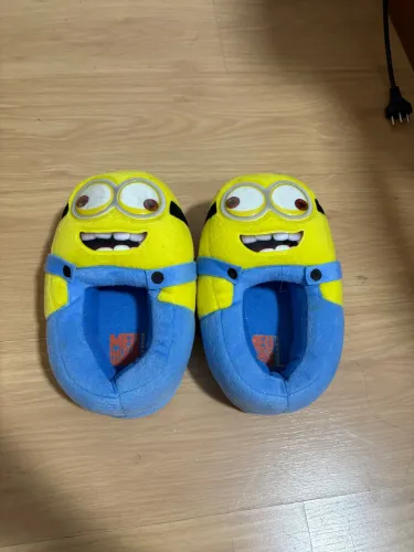 Pantufa Minions Tamanho 34/36