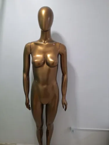manequin de fibra