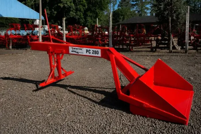 PÁ CARREGADEIRA IPACOL PC 280 - FORÇA E EFICIÊNCIA NO CAMPO!
