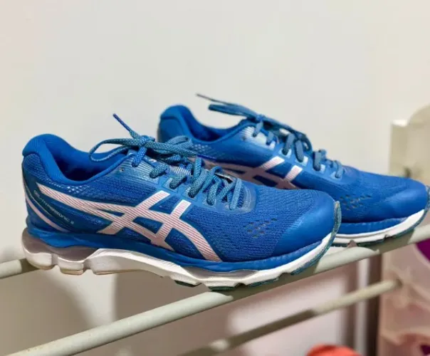 Tênis Asics Gel Hypersonic 2 original! Em estado de novo. Tam 39