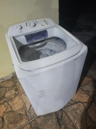 Máquina de lavar roupa Eletrolux 13 kg