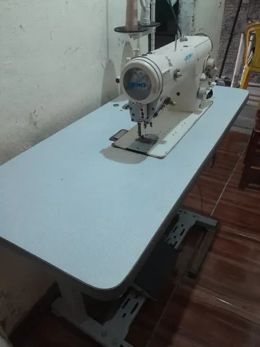 Vendo maquina três pontinhos industrial