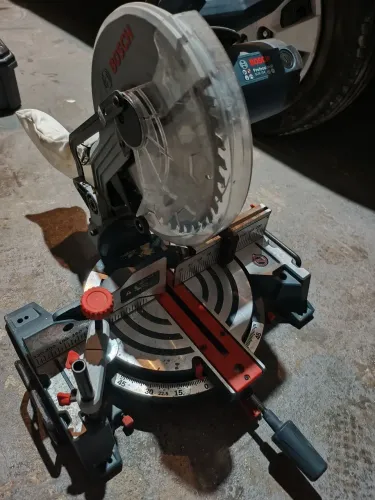 Vende-se serra meia esquadrilha bosh