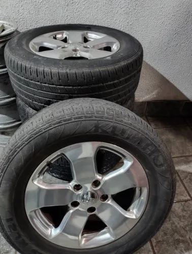 Rodas com pneus 18 5x127