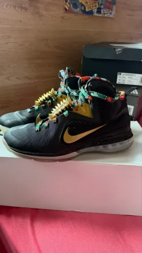 Tênis lebron James IX - WATCH THE THRONE