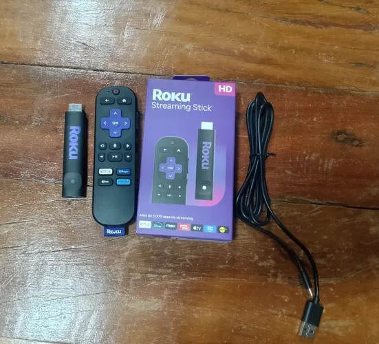 Roku Streaming Stick 2025 (Smart tv)