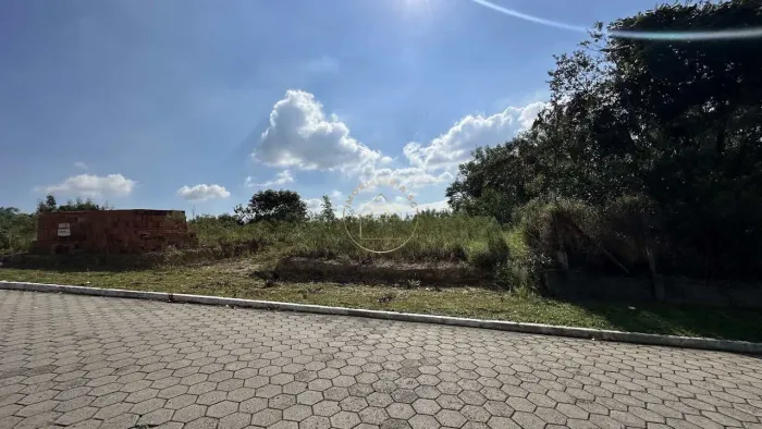 Terreno à venda no condomínio Porta do Sol, com linda vista!!