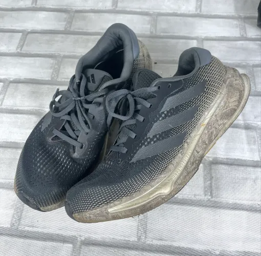 Tênis Adidas supernova rise