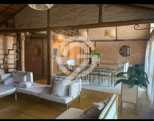 Casa com Quintal Espaçoso para Locação no Condomínio Alpes de Vinhedo  Vinhedo/SP