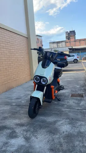MOTO ELÉTRICA 