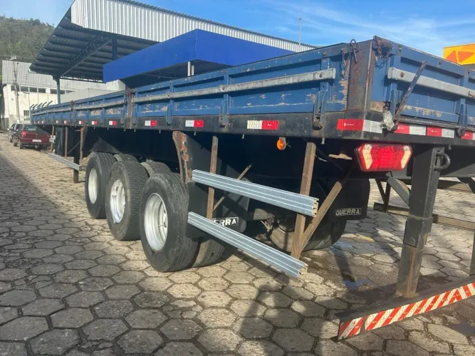 Carreta carga seca/porta container