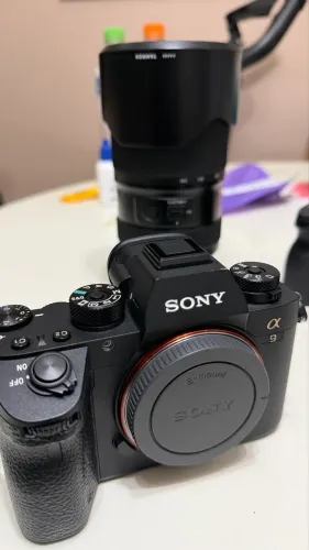 Sony Alpha A9 (ILCE-9)