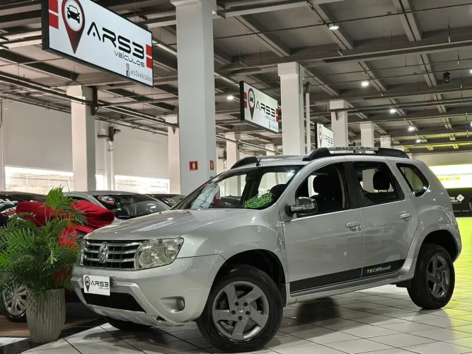 Renault Duster Dynamique 2.0 Hi-flex 16V Aut. 2014