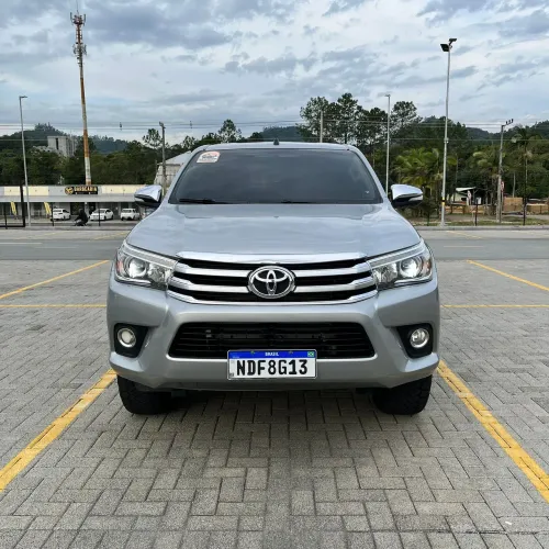 Toyota Hilux CD SRX 4X4 2.8 TDI 16V Diesel Aut. 2017