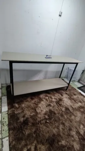 Mesa Reforçada para Cozinha, Corte Tecidos 