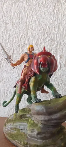 Estátua He-man