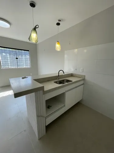 Aluga-se Casa Nova no ilhotas